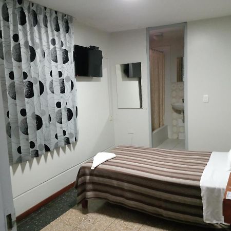 Hotel Plazza ชิกลาโย ภายนอก รูปภาพ